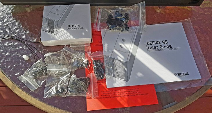 Fractal Design Define R5 packaging