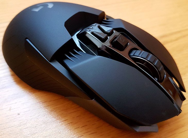 Logitech G900 back